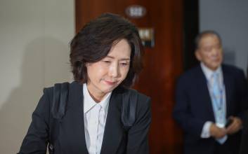 [속보] 송언석 "논문 오타까지 베껴 쓴 이진숙, 자진 사퇴해야"
