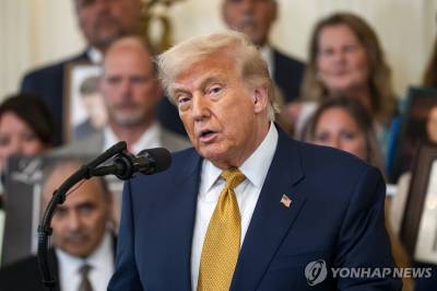 트럼프 재집권 6개월, '초강경 경제·이민 정책'으로 미국 사회 지각변동