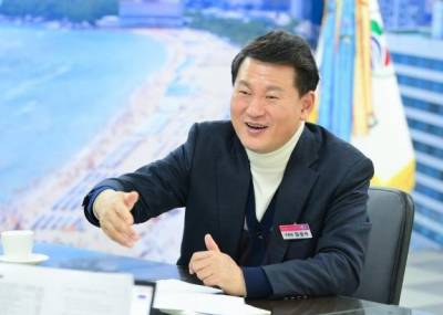 "강원 양양·호주 워홀녀 걸러라" 충격 발언한 해운대구청장, 결국