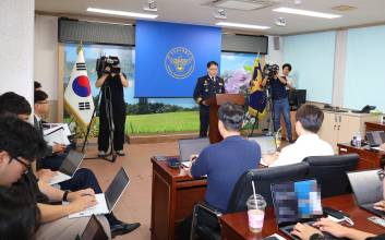 인천 송도 사제총기 사건…총성 70분 뒤에야 나타난 지휘관