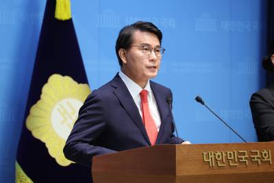  윤상현, 김건희특검 출석, '尹 공천개입 공범' 의혹