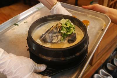 계산서 보고 '말문' 막혀…중복날 삼계탕 먹기 두렵다