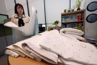 "우리 애 패드 어떡해"…유아용 냉감침구 2종서 '유해물질' 다량 검출