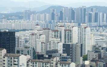 8월 전국 아파트 2만 5천 가구 분양…수도권에 70% 집중
