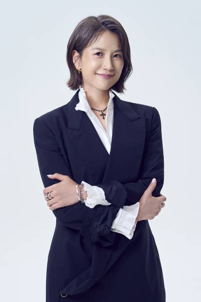 시몬스 침대, 김민수 전 루이비통 코리아 총괄대표 영입
