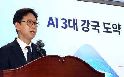 ‘국가대표 AI’에 네이버·SKT·LG·NC·업스테이지 선정…카카오·KT는 탈락
