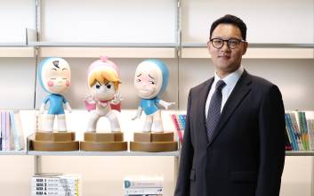 “웹툰 해적을 잡아라, 창과 방패의 싸움이죠”...네이버웹툰, 불법 유포 막는다 [이코노 인터뷰]