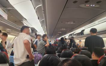 “인천공항 아니라 김포공항인데?”…에어아시아 “안전 위한 조치”