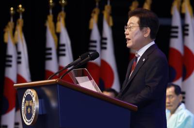  李대통령 "北 체제 존중…흡수통일 추구 않을 것"
