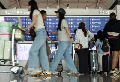 "챗GPT만 믿었는데"…스페인 인플루언서 커플, ESTA 미발급으로 비행기 놓쳐