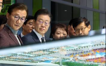 떠오르는 북극항로, 찾아온 부산의 시간 [북극항로를 뚫어라]①