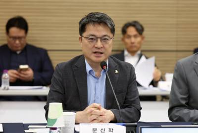 트럼프발 고율 관세… 중견기업, '수출 금융·세제 지원' 요구