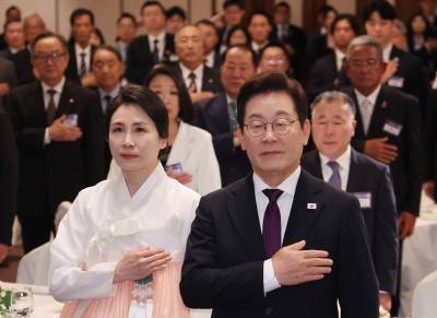"이념보다 실익 우선"...日언론, 李대통령 '실용외교' 주목