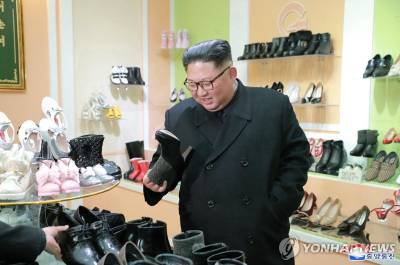"평양판 이케아·스타벅스"…북한 상류층 겨냥한 서구식 소비문화 확산
