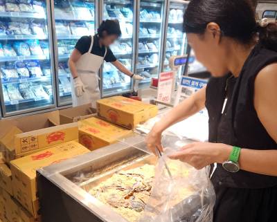 “업계 최저가 수준”…킴스클럽, 햇 활꽃게 100g당 990원 판매