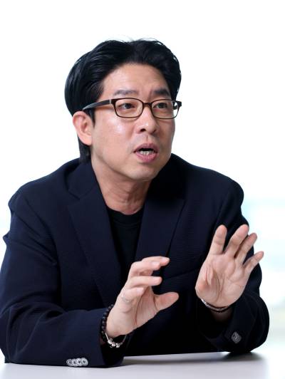 '동학·서학개미 놀이터' 만드는 메리츠증권의 도전 