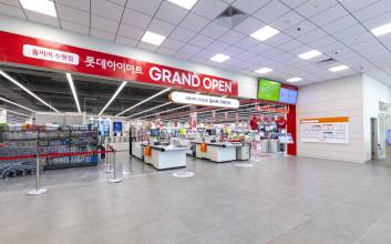 KCC글라스 홈씨씨 인천·수원점에 롯데하이마트 입점…인테리어부터 가전까지 원스톱 쇼핑 구현