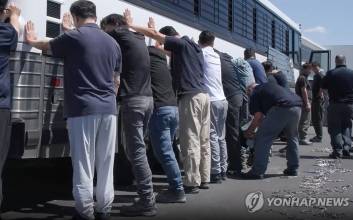 "조지아주 구금 한국인 전세기, 이르면 10일 출발"