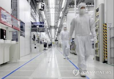 “美 정부 결정 기다릴 수밖에”...VEU 철회 ‘폭풍의 눈’ 속 삼성과 SK하이닉스