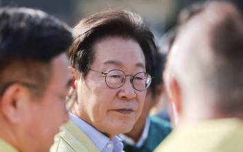 [속보] 李대통령 "외국 군대 없으면 자주국방 불가능? 굴종적 사고"