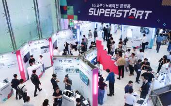 LG, 스타트업 손잡고 우주산업 실증 나선다