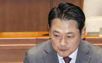 [속보] 장동혁 "이재명 대통령, 5개 재판 재개시켜 끝내야"