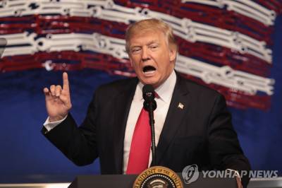 트럼프, "틱톡 인수 나설 미국인 투자자에 루퍼트 머독·래리 엘리슨 포함"