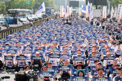 금융노사, 금요일 1시간 단축근무 합의…“영업시간 유지 전제, 자율 결정”