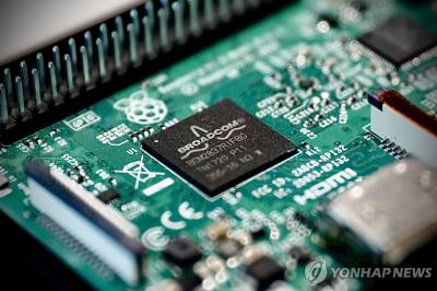 오픈AI, 브로드컴과 10GW 규모 AI 칩 공급 계약… 반도체주 '들썩'