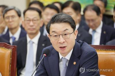 이억원 “부동산 공급대책 더 충실히 해 시장 안정 도모”