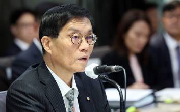 이창용 “한은·美 재무부와 외환스와프 검토한 적 없다”