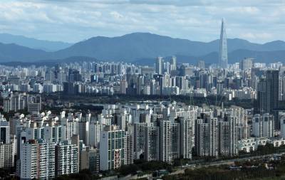 "서울 전역 규제지역 묶였다"…거래 끊기고 전세는 월세로 '쏠림'