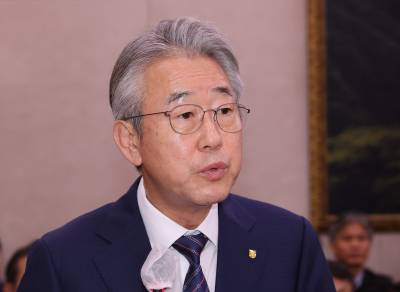 농협회장 "홈플러스 인수 검토 안 해…지금 하나로도 적자"