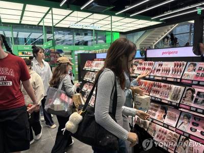 "K쇼핑 시즌, 전 세계로 간다"…블프·광군제 맞아 역직구 대전 개막