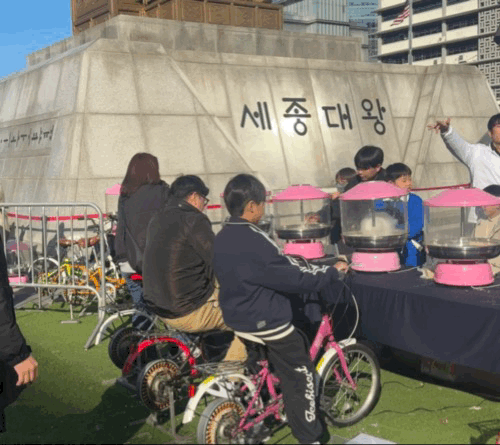“병뚜껑이 작품으로, 발자국이 전기로”…광화문서 본 ‘생활 속 ESG’