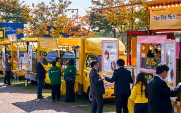 경주 APEC에 나타난 ‘노란트럭’ 정체는…KB금융, 글로벌 손님맞이 앞장