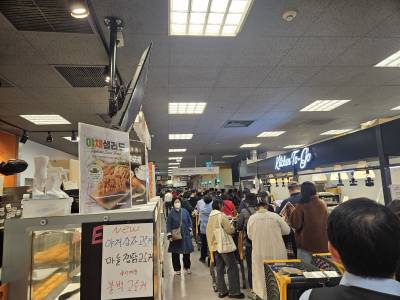 돌파구는 ‘신선식품’…폭탄 세일 시동 걸었다 ②