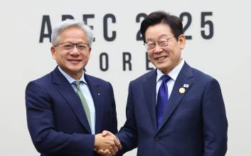 엔비디아, 韓에 GPU 26만장 푼다…'AI 산업혁명' 무대로 낙점