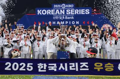 통합 우승하니 80억 쏟아진다…LG, 한화 꺾자 돈방석 '예약'