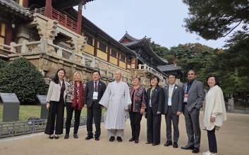 경주 불국사·첨성대 찾은 APEC 인사들 "한국 문화에 감탄"