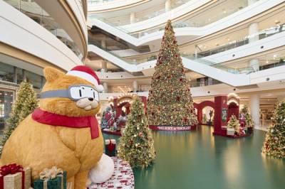 타임스퀘어, 13m 초대형 크리스마스 트리 공개