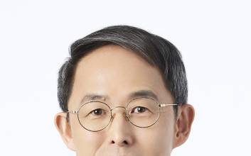 “소통의 리더십” 수출입은행장에 내부 출신 황기연 상임이사