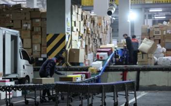 "설 전에 미리 시켜야겠다"…택배 1200만개 몰릴 예정, 주의점은?