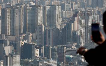 서울 아파트값 관망세 속 상승폭 둔화…한강벨트 일부 소폭↑