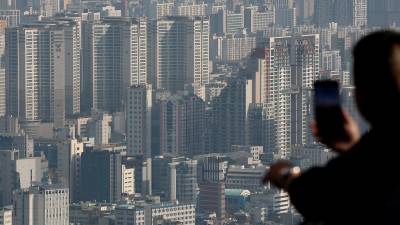 한은 "집값 오를 것이란 막연한 기대 큰 상황이라면…금리 내려도 집값만 상승"