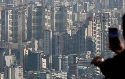한은 "집값 오를 것이란 막연한 기대 큰 상황이라면…금리 내려도 집값만 상승"