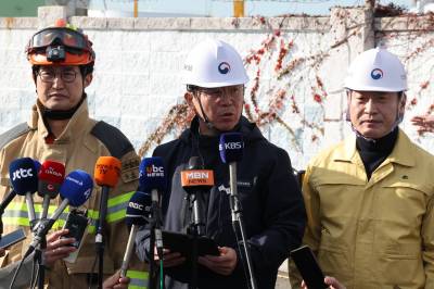 김영훈 노동장관 “울산화력 붕괴 원인 철저히 규명”