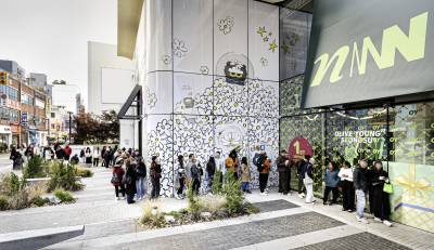 외국인도 오픈런…K-뷰티 관광 성지 된 ‘올리브영N 성수’ 