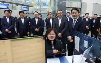 "'주거래 은행' 아니어도 괜찮아요"...오프라인 오픈뱅킹이 가져올 변화는