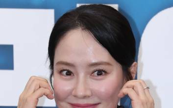 송지효, 부친 채무불이행 의혹에 "협박 반복되면 법적 조치"